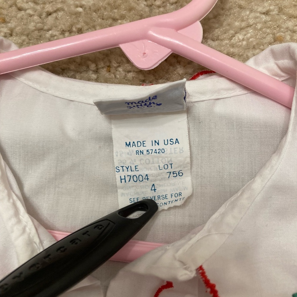 💙 Hartstrings Girl’s Floral Embroidered Collar White Button Up Shirt, Size 4 - Picture 3 of 10